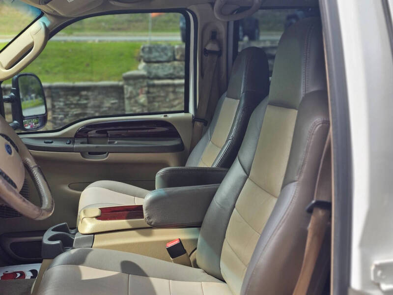2003 Ford Excursion Eddie Bauer