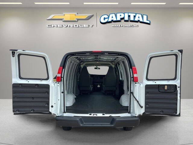 2026 Chevrolet Express 2500