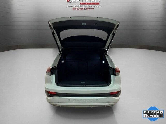 2024 Audi Q4 e-tron quattro Premium Plus 50