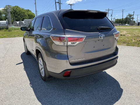 2016 Toyota Highlander LE