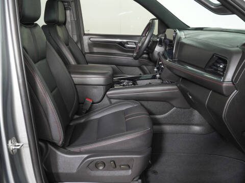 2025 Chevrolet Suburban RST