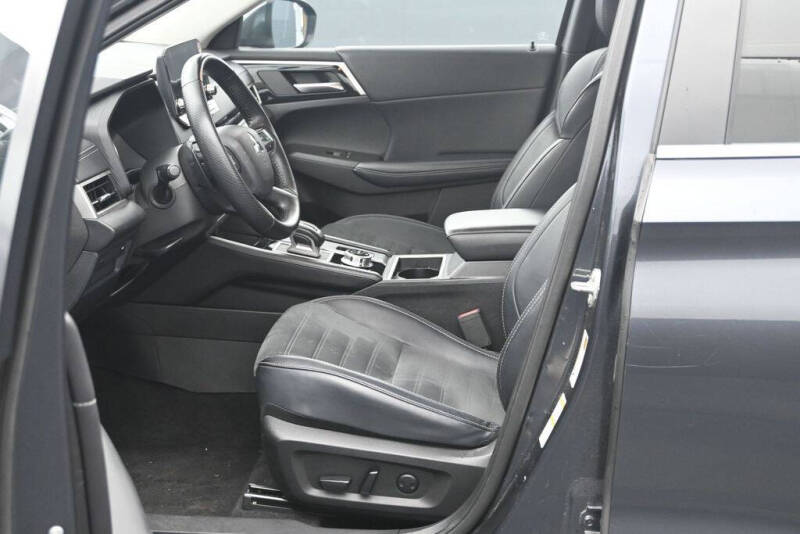 2024 Mitsubishi Outlander