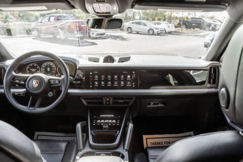 2024 Porsche Cayenne Coupe