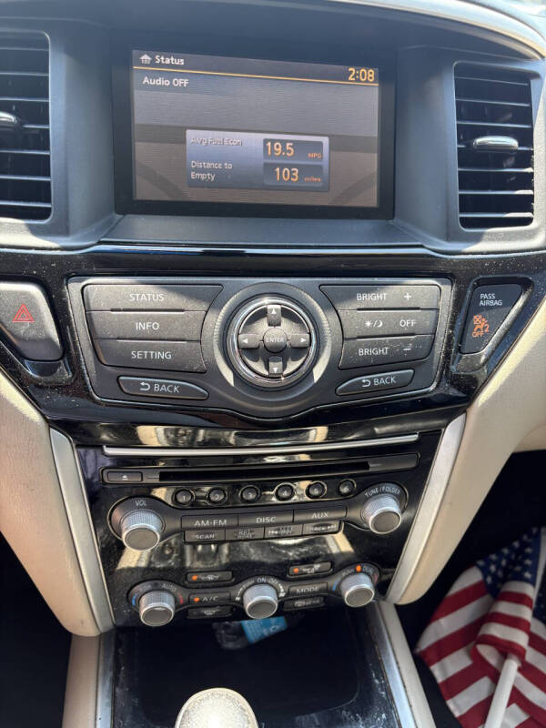 2016 Nissan Pathfinder SV