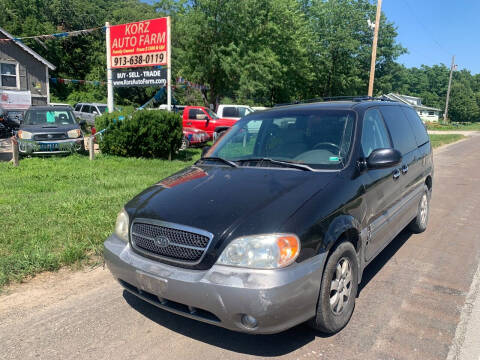 2004 Kia Sedona for sale at Korz Auto Farm in Kansas City KS
