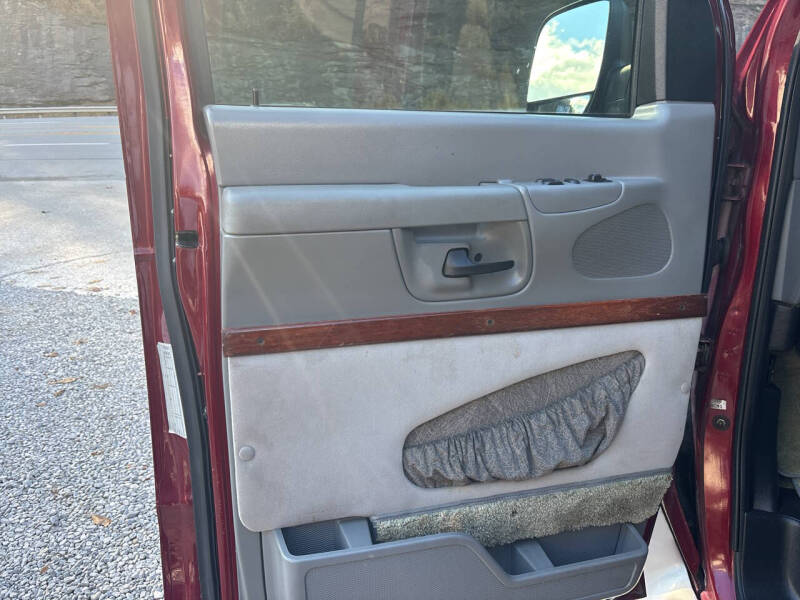 2003 Ford E-Series E-150