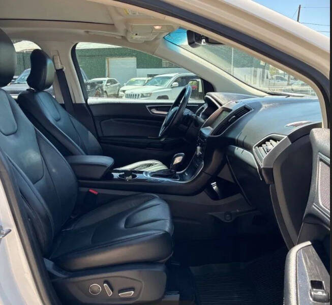 2017 Ford Edge Titanium