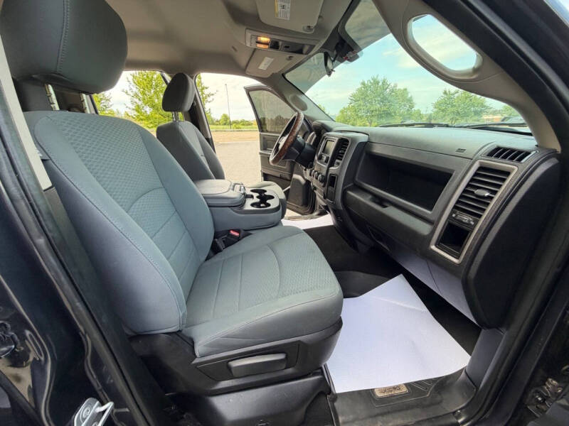 2017 RAM 1500 Express