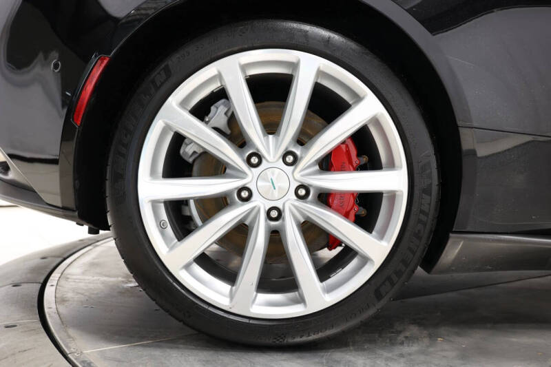 2018 Aston Martin DB11 V12