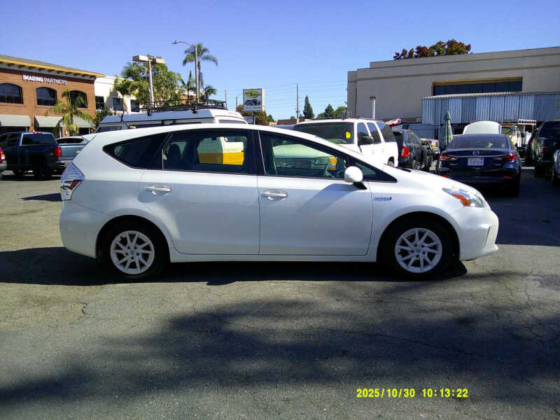 2012 Toyota Prius v