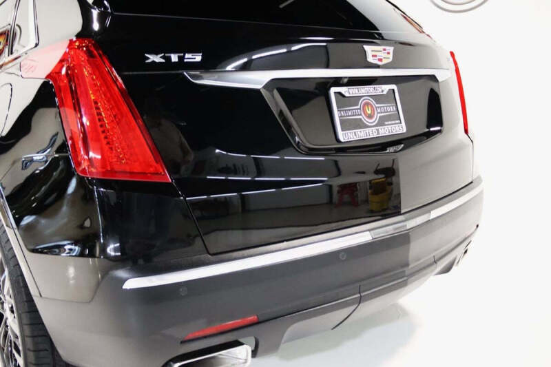 2018 Cadillac XT5 Premium Luxury