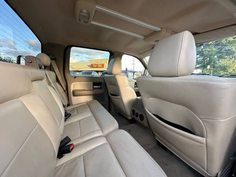 2004 Ford F-150 Lariat