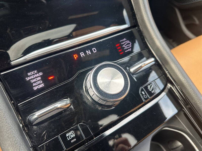 2022 Jeep Grand Cherokee Summit