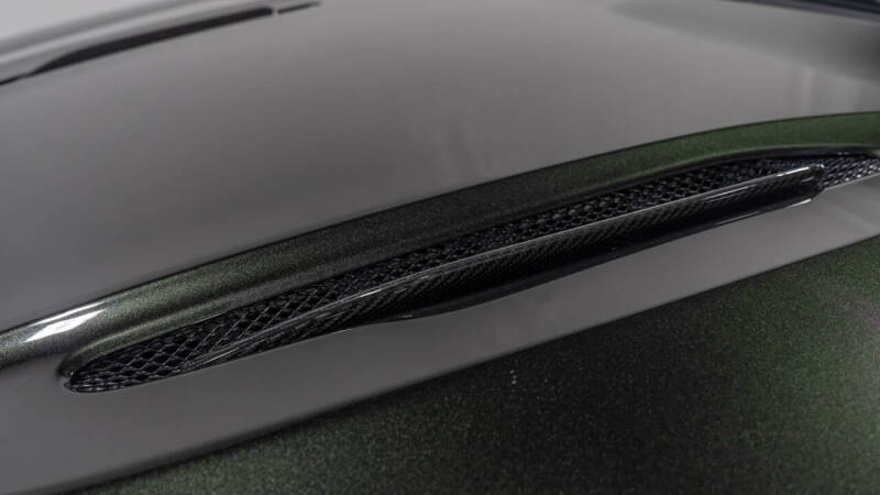 2025 Aston Martin DBX 707