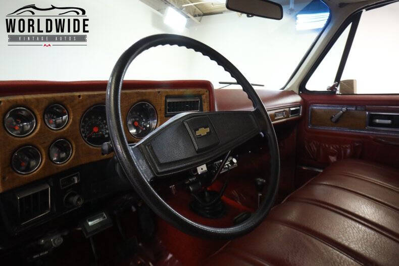 1977 Chevrolet Suburban