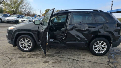 2015 Jeep Cherokee Sport
