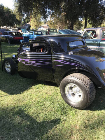 1934 Ford 2 Door Coupe