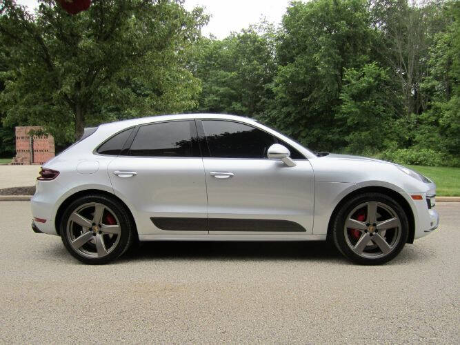 2016 Porsche Macan Turbo