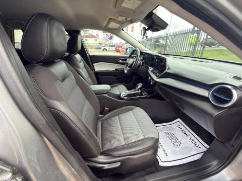 2025 Chevrolet Trax LT