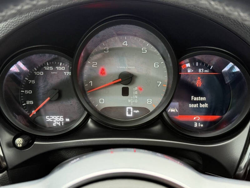 2020 Porsche Macan S