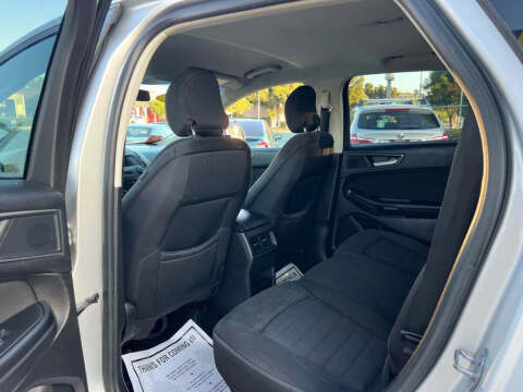 2017 Ford Edge SE