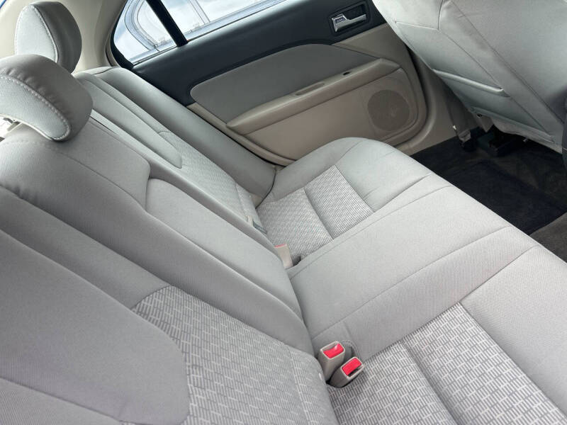 2012 Ford Fusion SE