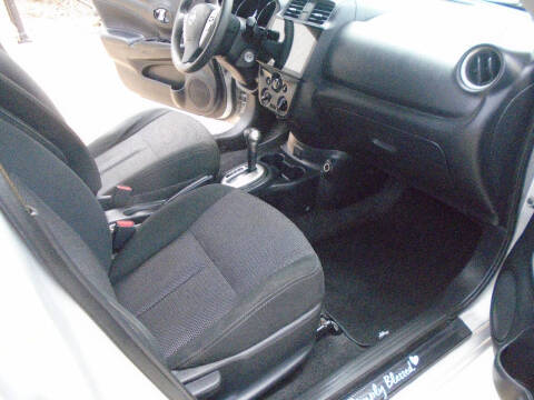 2018 Nissan Versa SV