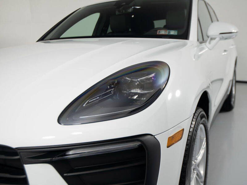 2025 Porsche Macan