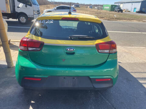 2018 Kia Rio 5-Door LX
