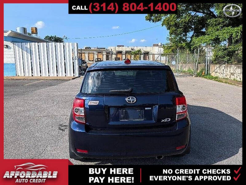 2010 Scion xD