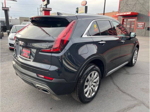 2023 Cadillac XT4 Premium Luxury