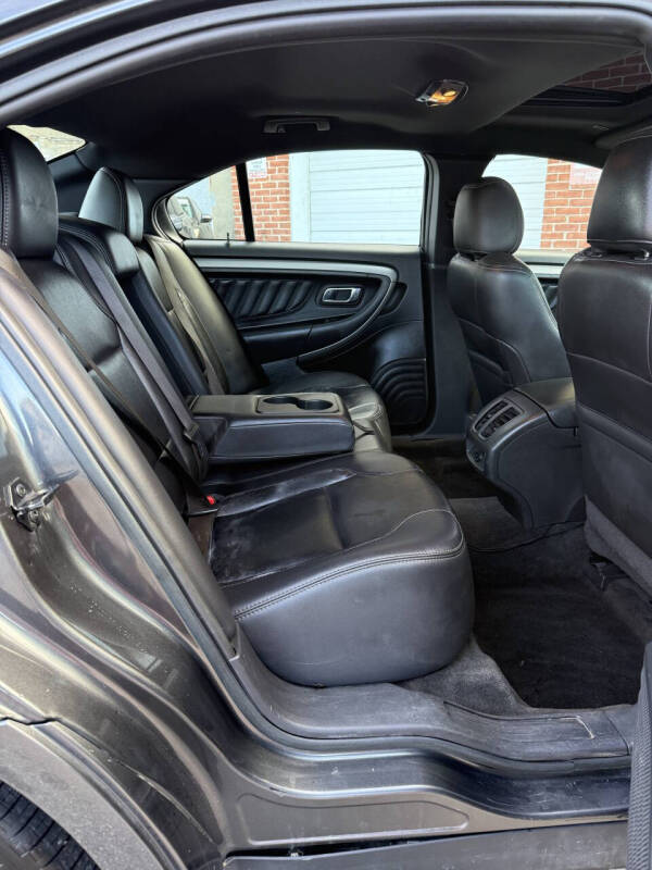 2018 Ford Taurus SEL