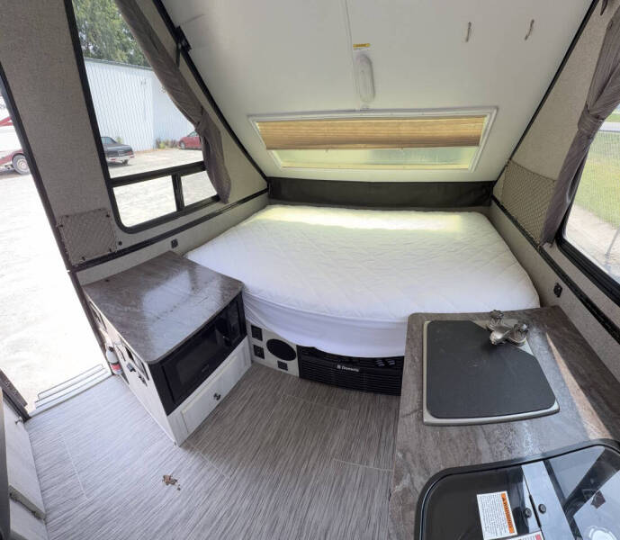 2019 Rockwood A122S