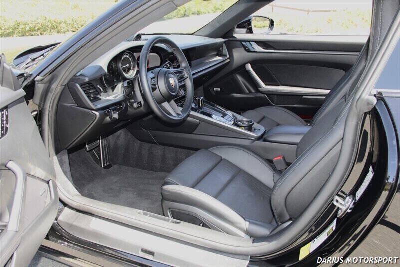 2021 Porsche 911 Carrera 4