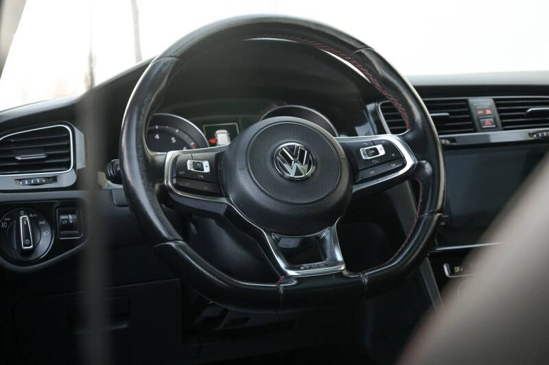 2018 Volkswagen Golf GTI S
