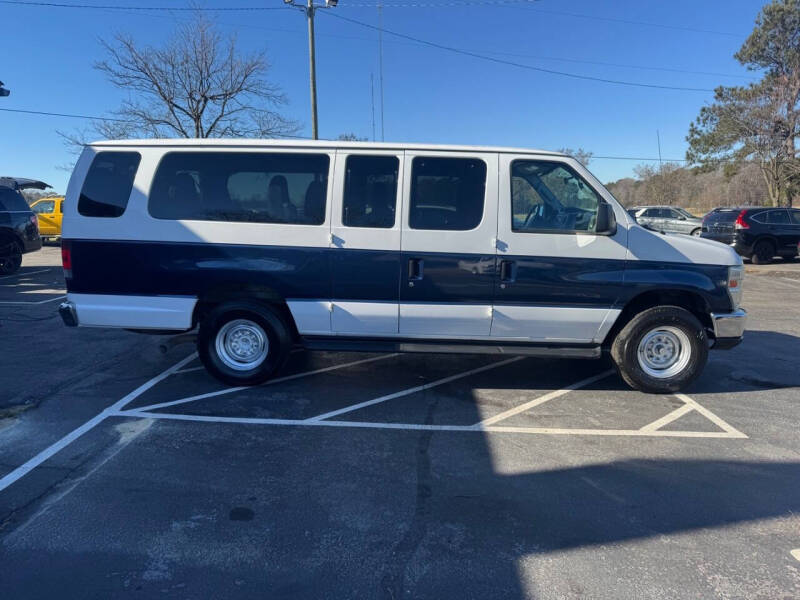 2012 Ford E-Series E-350 SD