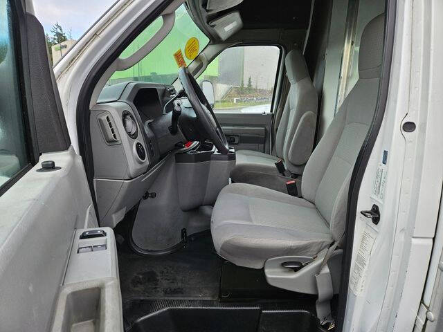 2011 Ford E-150
