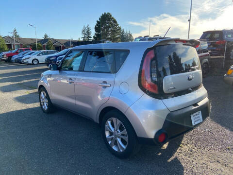2015 Kia Soul +