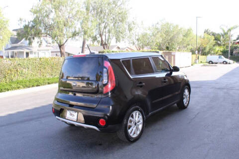 2019 Kia Soul +