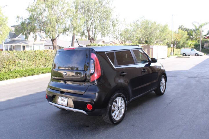 2019 Kia Soul +