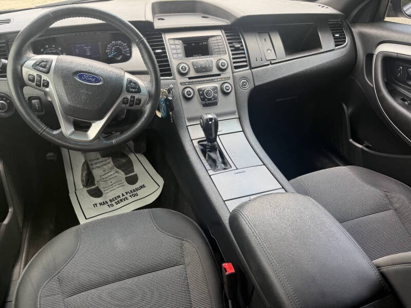 2016 Ford Taurus SEL