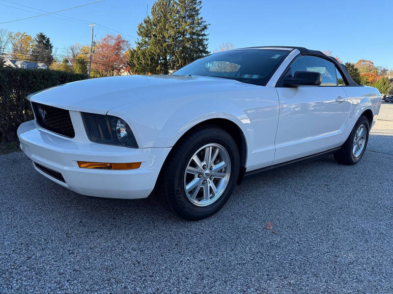 2006 Ford Mustang V6 Deluxe