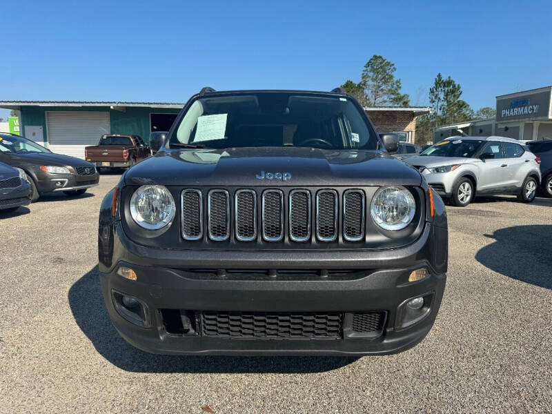 2017 Jeep Renegade Latitude photo 3