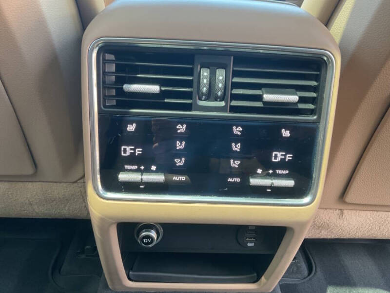 2019 Porsche Cayenne E-Hybrid