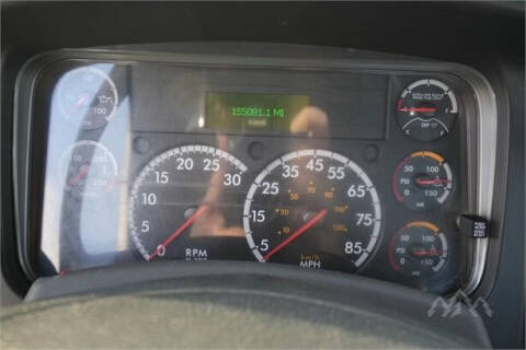 2016 Freightliner M2 106