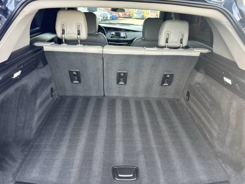 2019 Cadillac XT4 Luxury