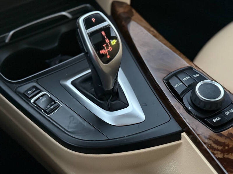 2018 BMW 3 Series 330i