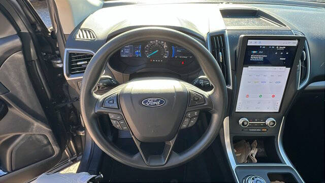 2023 Ford Edge SE
