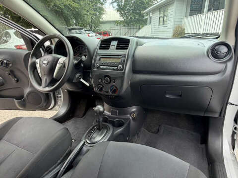 2018 Nissan Versa