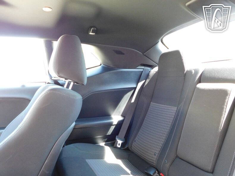 2015 Dodge Challenger SXT